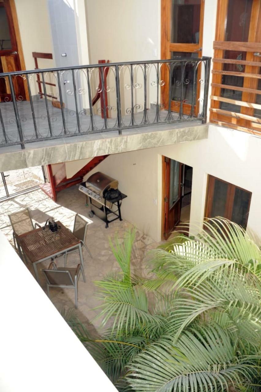 Apartamentos Casa Amarilla Granada Exterior photo